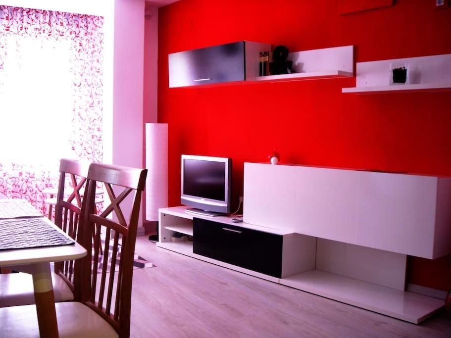 El Vinilo. Aparcamiento Exterior Gratuito Apartman Teruel Kültér fotó